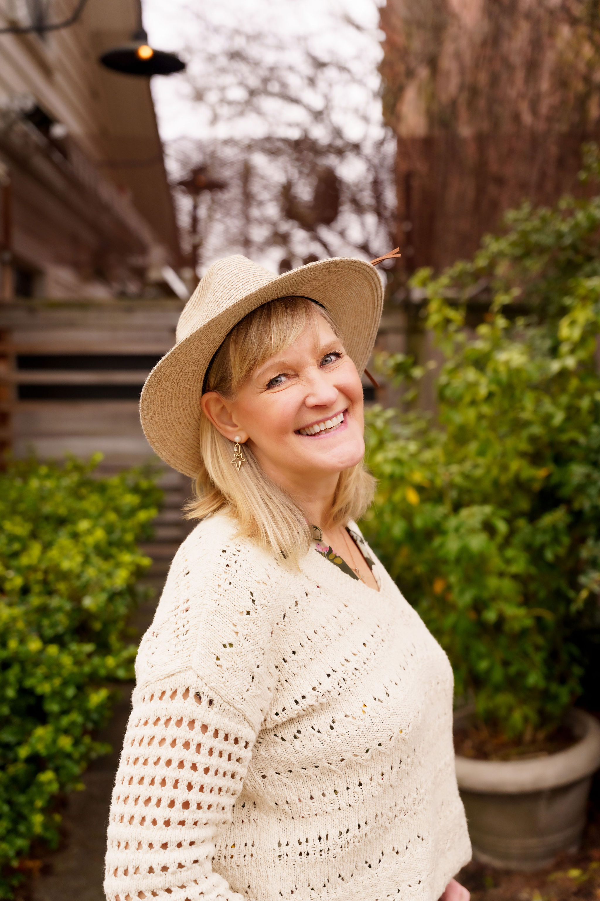 Julie Yeasting, Founder of Shine Light Coaching